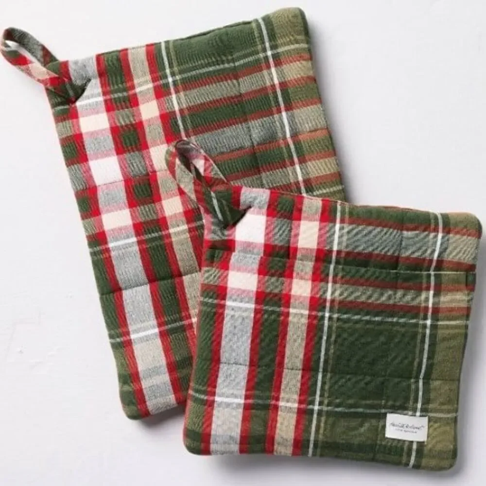 Hearth & Hand with Magnolia Christmas Plaid Potholder Set